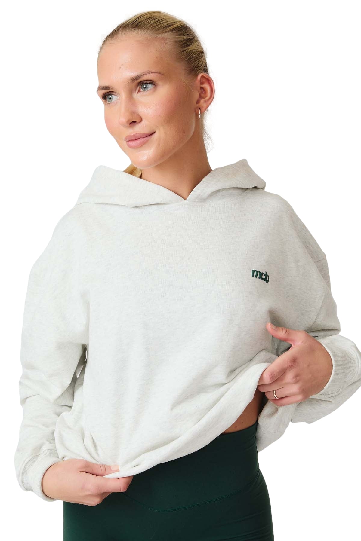 Lysegrå MCB Sportswear Signature hoodie, komfortabel hettegenser med mykt materiale og justerbar hette.