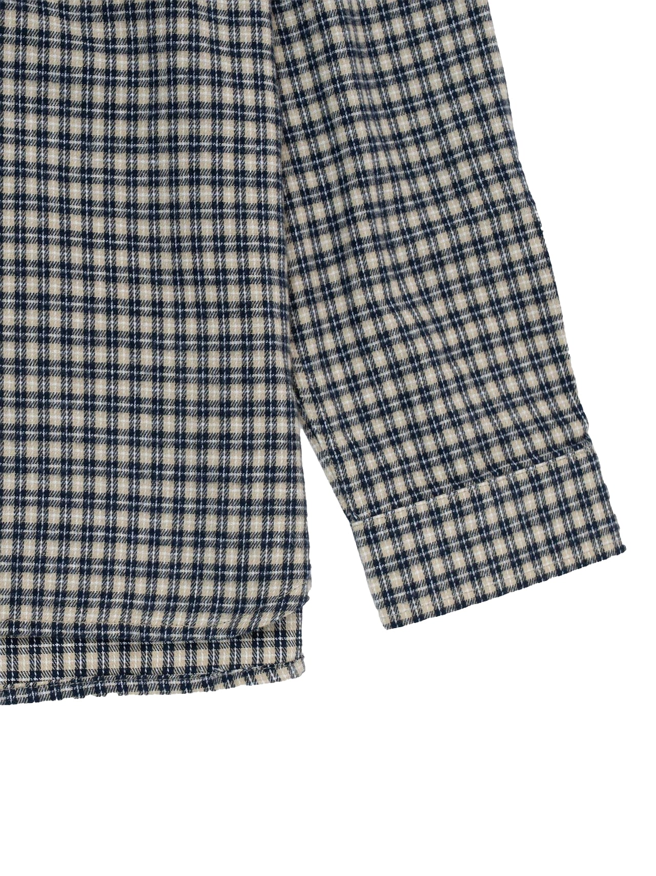 Navy rutete Libertine Libertine skjorte med lang erme og klassisk krage, vist på en person.