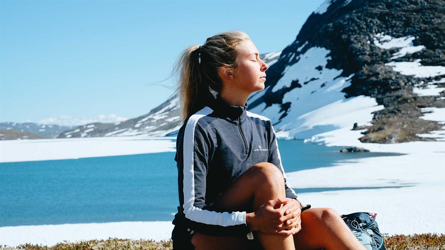 Amundsen 5Mila Half Zip Womens Stripe Genser Hvit Og Mørkeblå