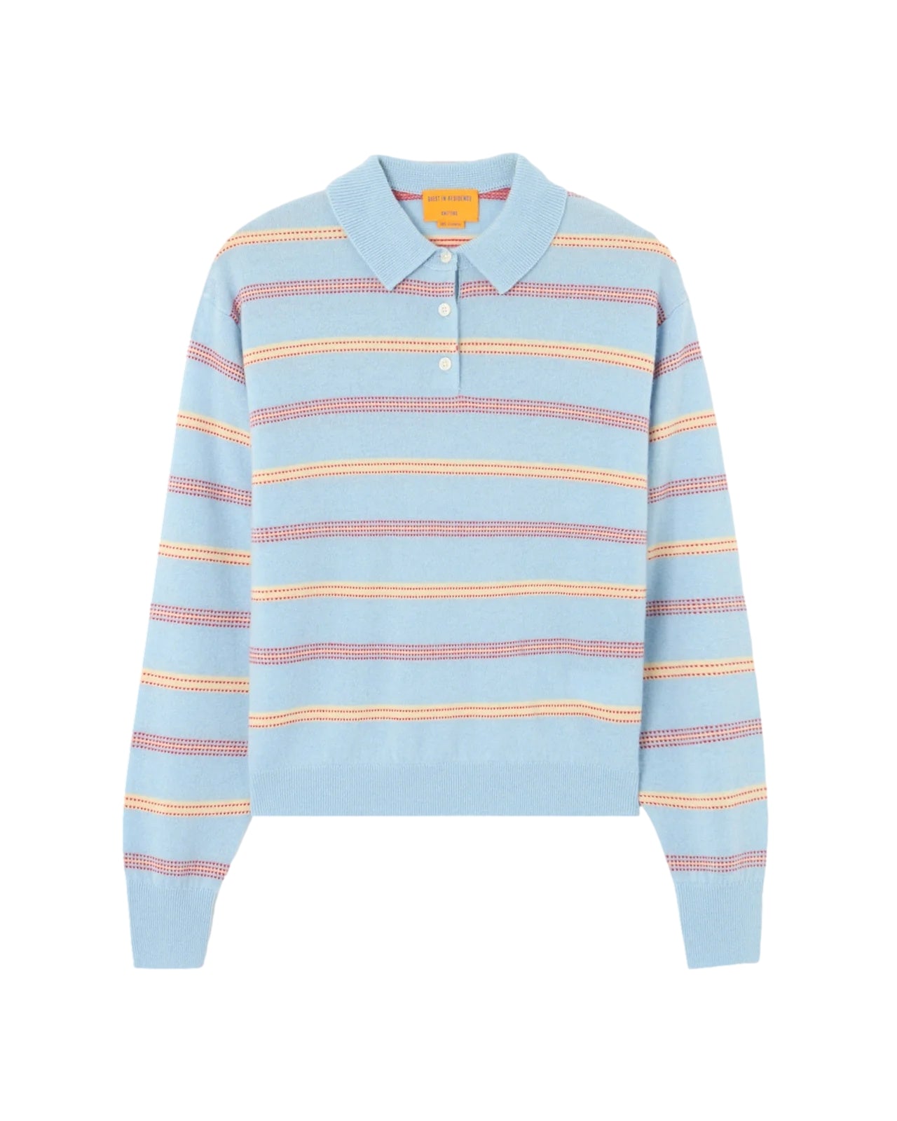 Guest In Residence collegiate stripe polo genser i blå med mønster, vises med krage og lange ermer på en modell.