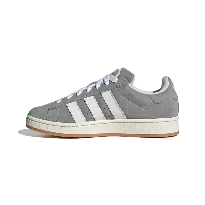 Adidas Campus 00s sportsko i hvitt og grått, lette joggesko med komfortabel passform og klassisk design.