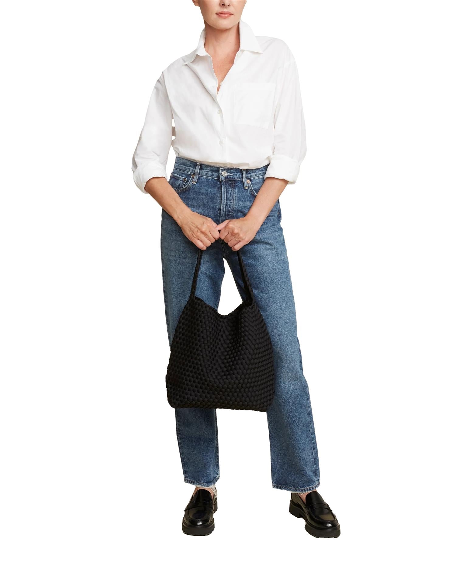 Naghedi Nomad Medium Hobo Veske Sort - modostore.no