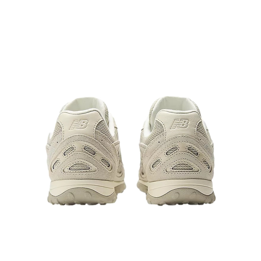 New Balance 204L L2SZ Sea Salt beige sko med mønster og komfortabel passform, for allsidig bruk.
