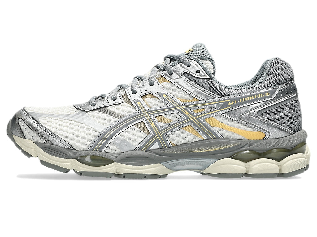 Asics Gel-Cumulus 16 løpesko i krem og terrakotta med mørkegrå detaljer, sportssko for komfort og ytelse