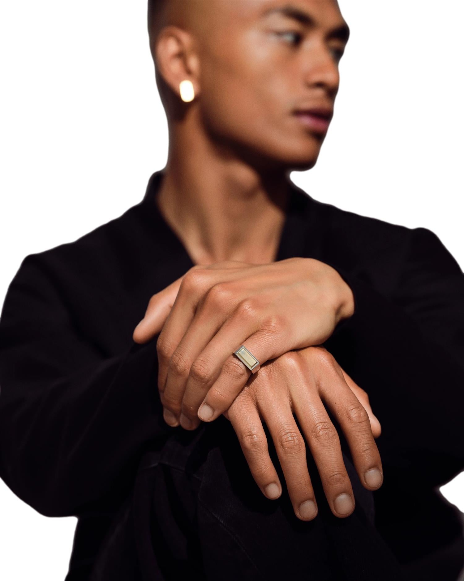 Tom Wood Peaky Ring Gold Top Ring Sølv Og Gull - modostore.no