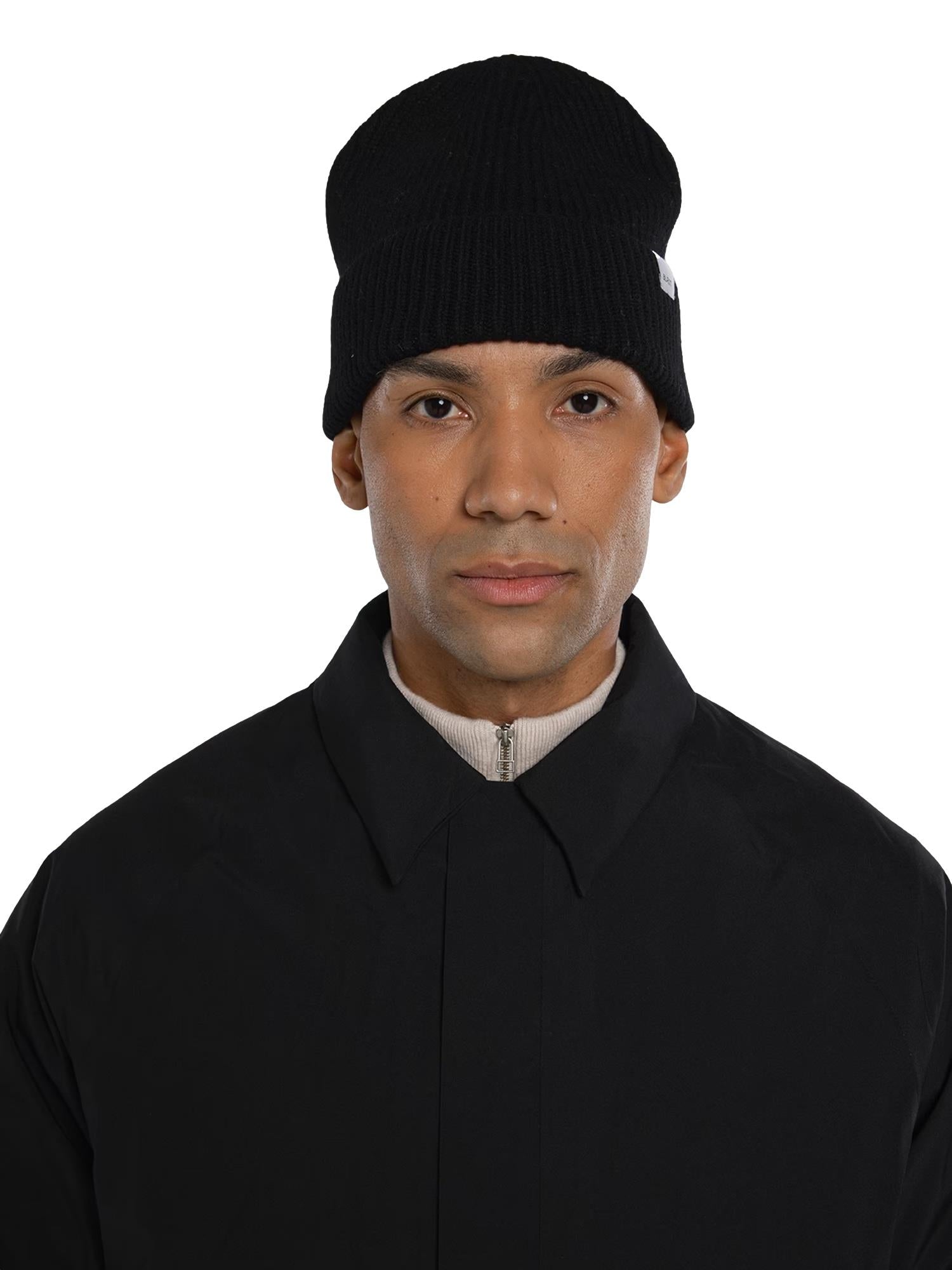 Blæst Beanie Black Lue Sort - modostore.no