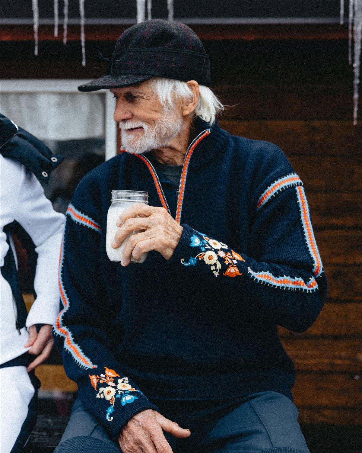 Amundsen Goffa Half Zip herregenser i mørkeblå med høy hals og glidelås, laget i komfortabelt materiale.