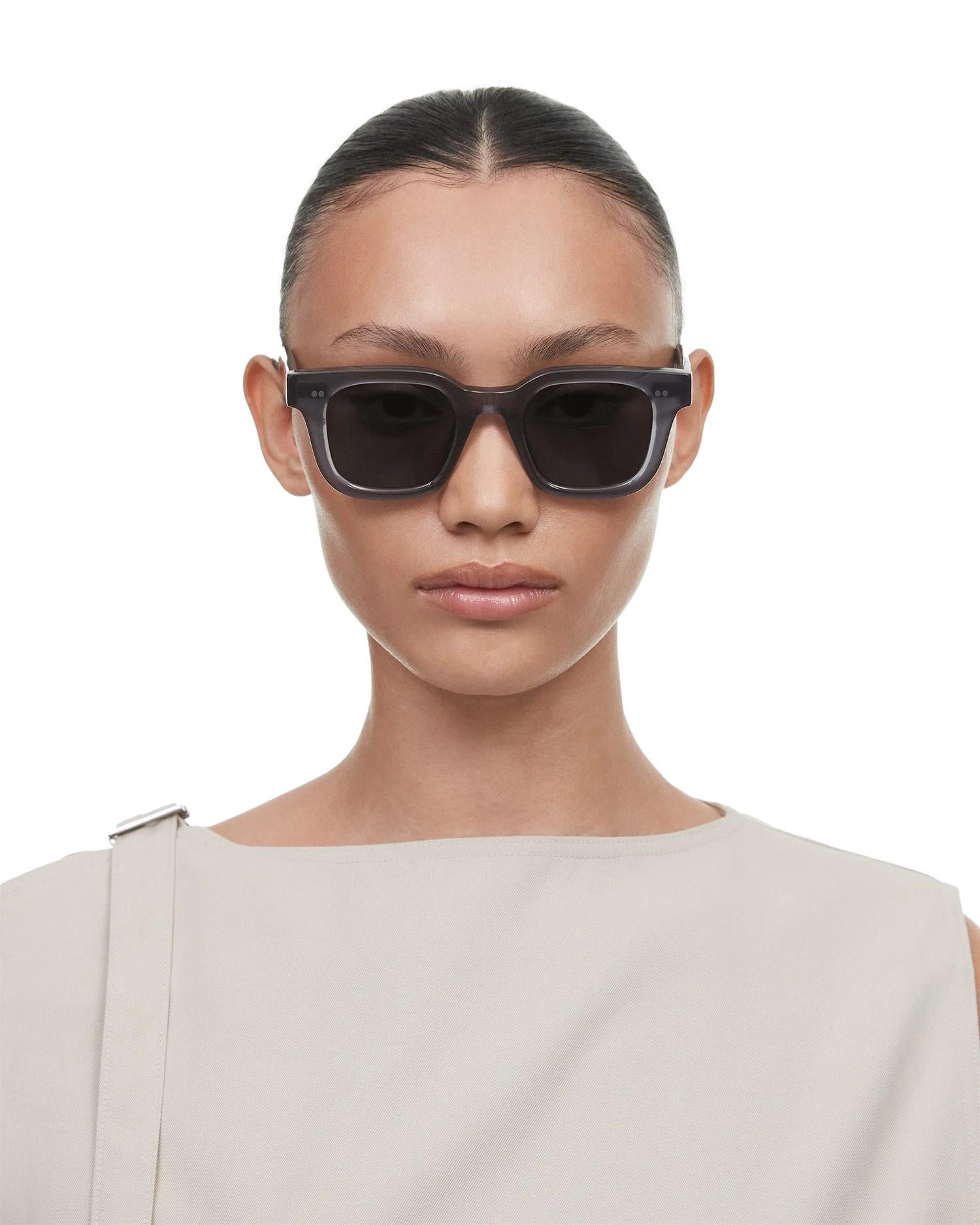 Chimi Eyewear 04 Dark Grey Solbriller Mørkegrå - modostore.no