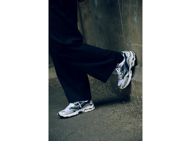 Mizuno Wave Rider 10 Sko Hvit Og Mørkeblå - modostore.no