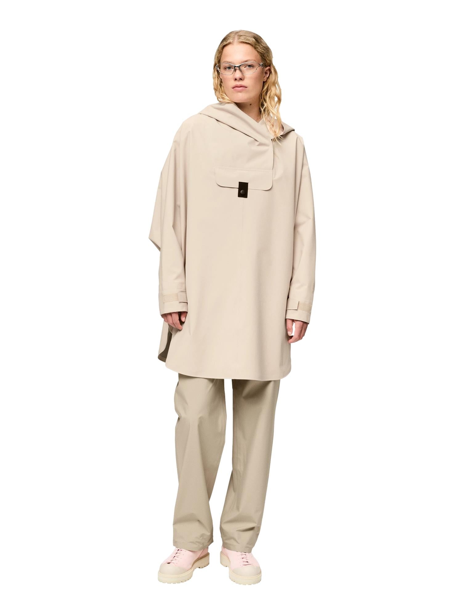 Blæst Bergen Poncho Beige Jakke Beige - modostore.no