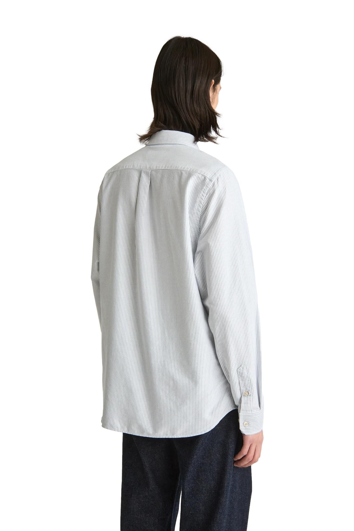 Livid Initial Navy pinstripe skjorte med striper, langermet, for en elegant og klassisk stil i blått og hvitt.