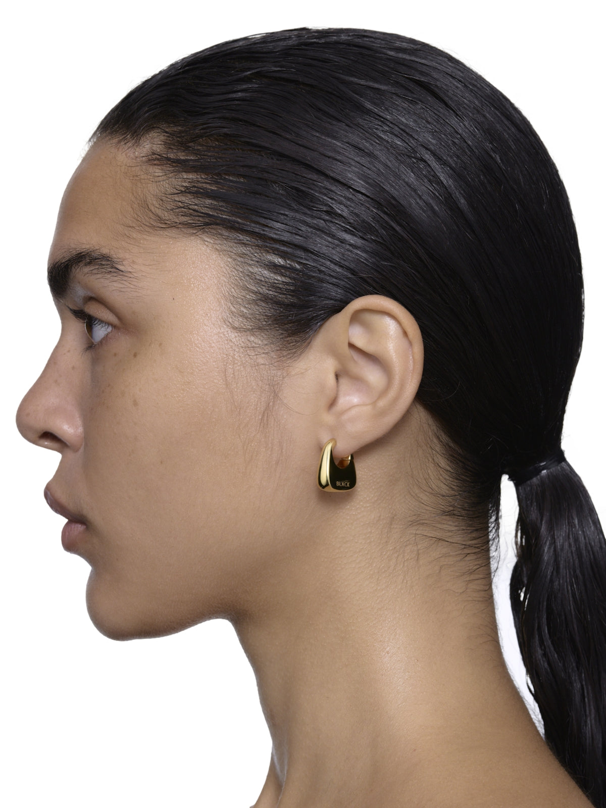 Maria Black Tote Earrings Medium Pair Øredobber Gull