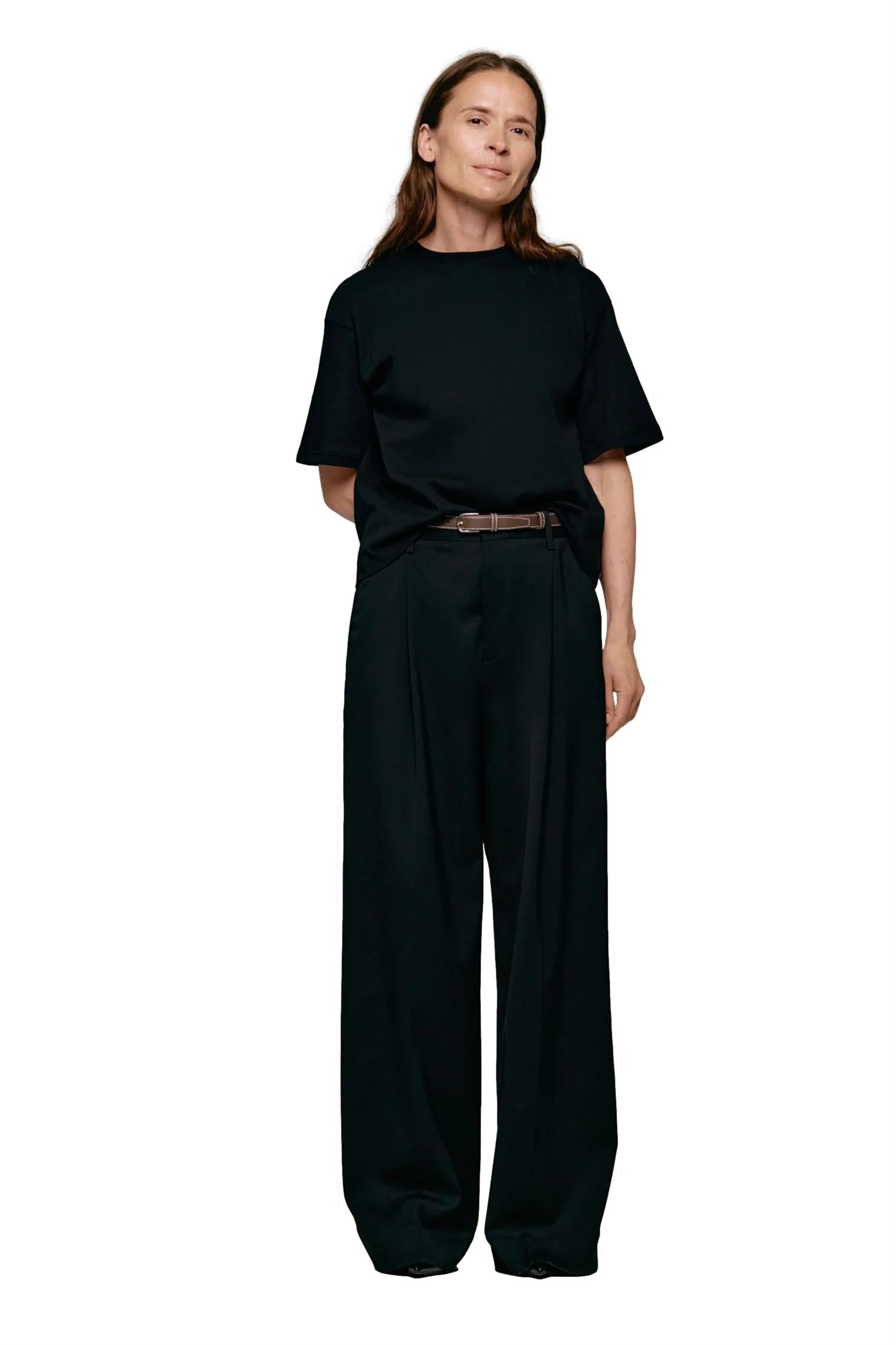 Julie Josephine Stella Tee T-shirt Sort - modostore.no