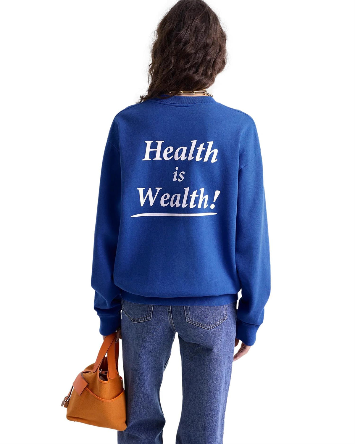 Sporty & Rich blå crewneck genser med "Health is Wealth" tekst, komfortabel og sportsinspirert for hverdagsbruk