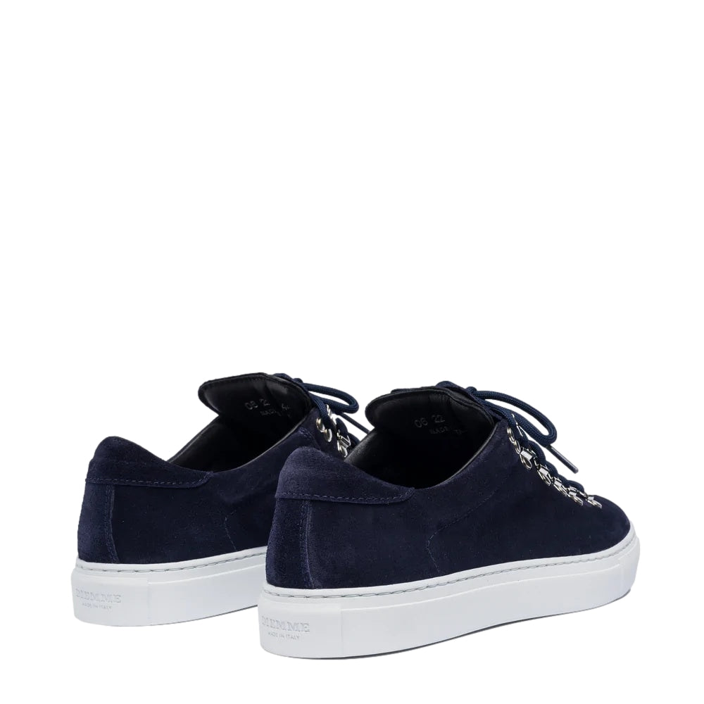 Diemme Marostica Low Navy skosko i semsket skinn, marineblå farge, lavt design, vises med lisse overflate og hvit såle