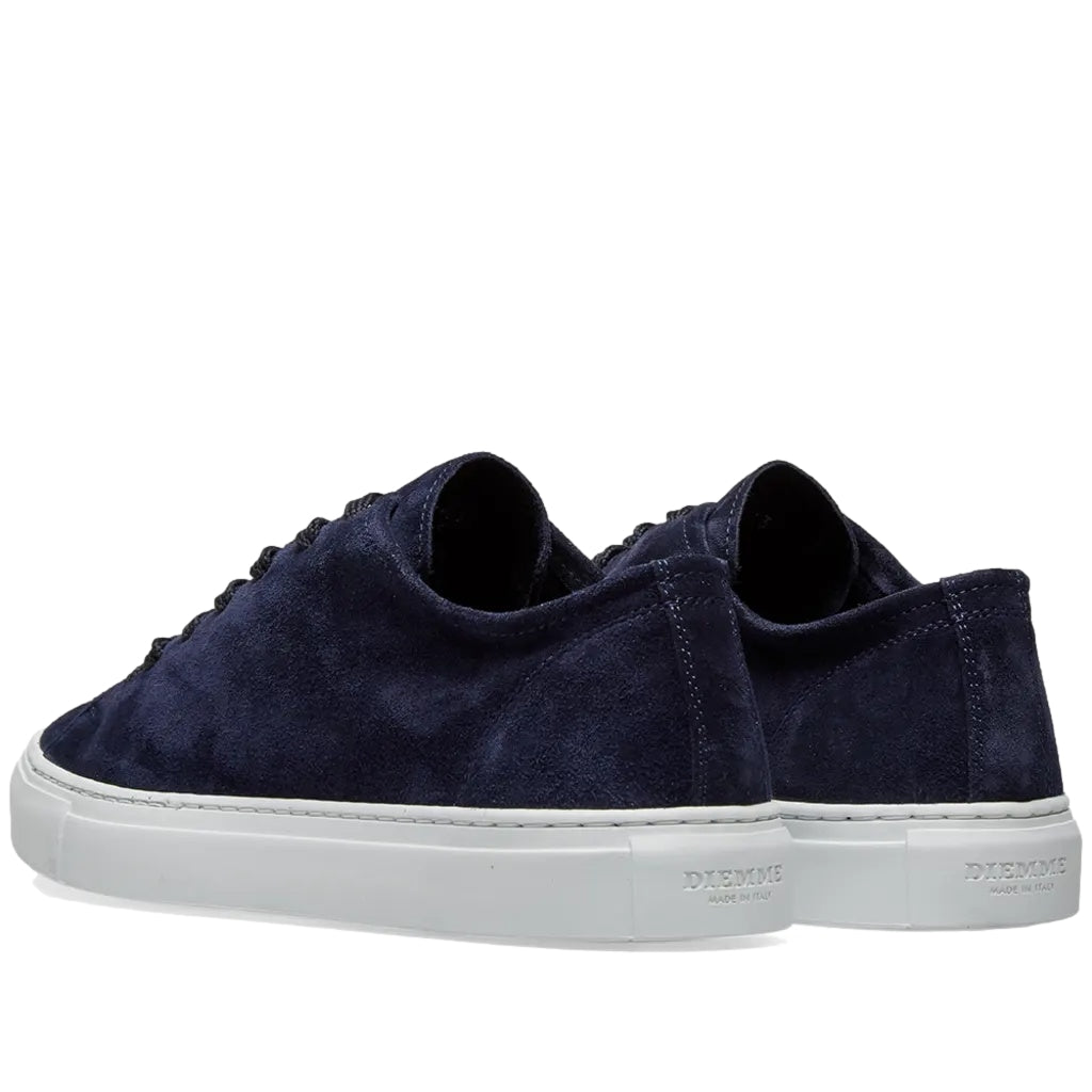 Diemme Loria Low Navy semskede sko i marineblå med lav profil og komfortabel design, for stilfulle hverdagsantrekk