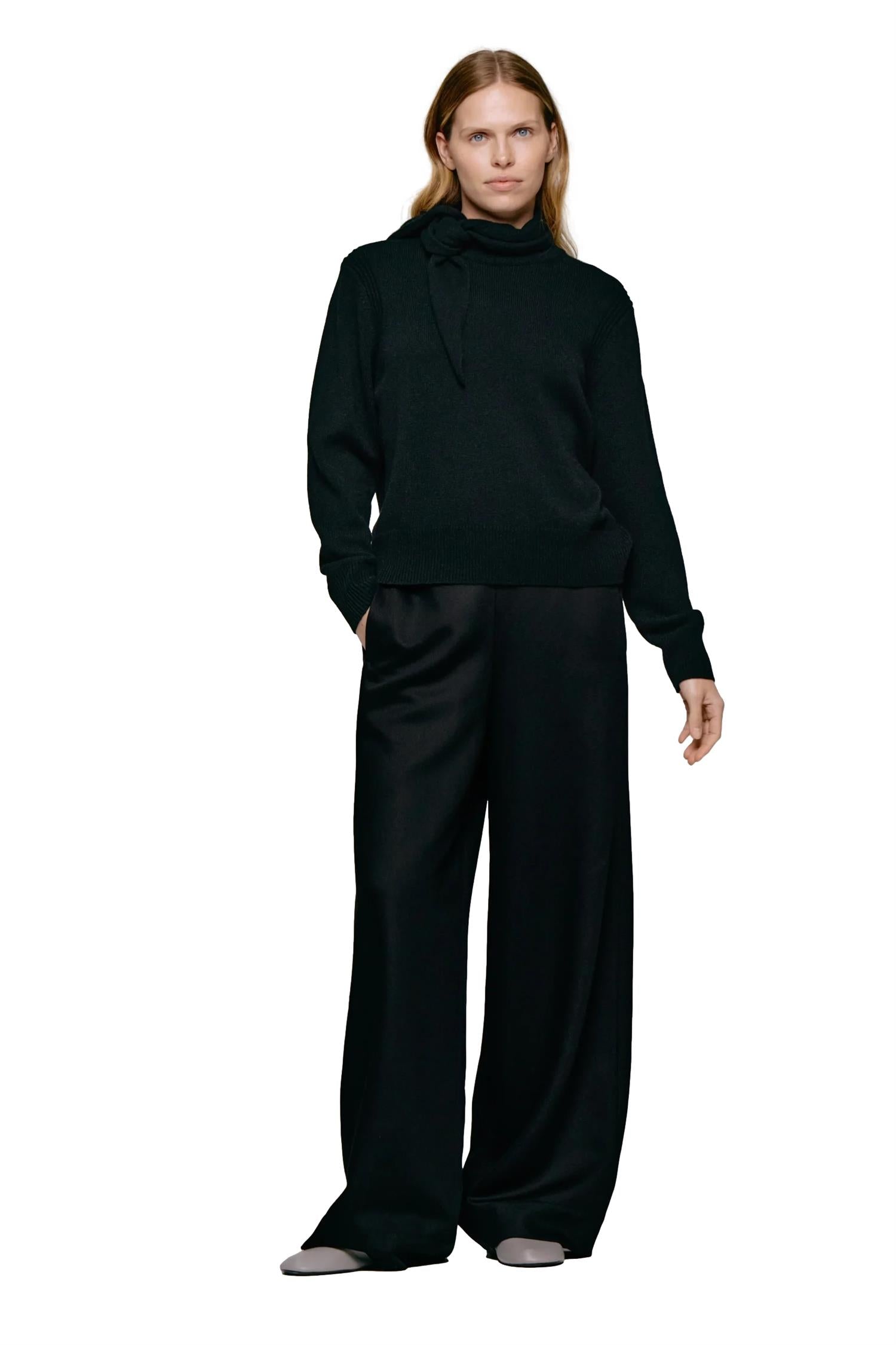 Julie Josephine Alma Sweater Genser Sort - modostore.no