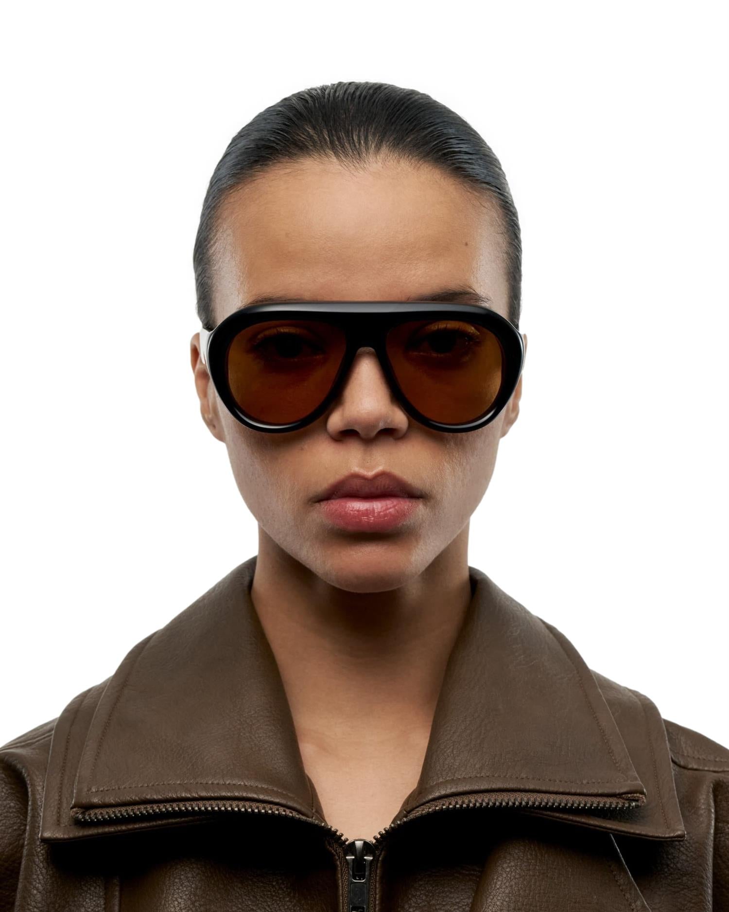 Chimi Eyewear Tony Black Solbriller Sort