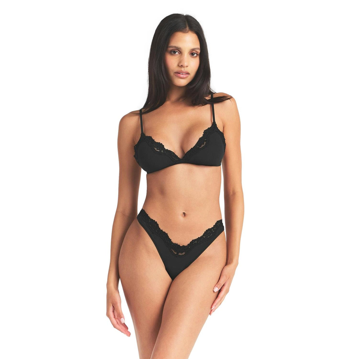 SKIMS Fits Everybody Lace Dipped Thong Onyx Undertøy Sort