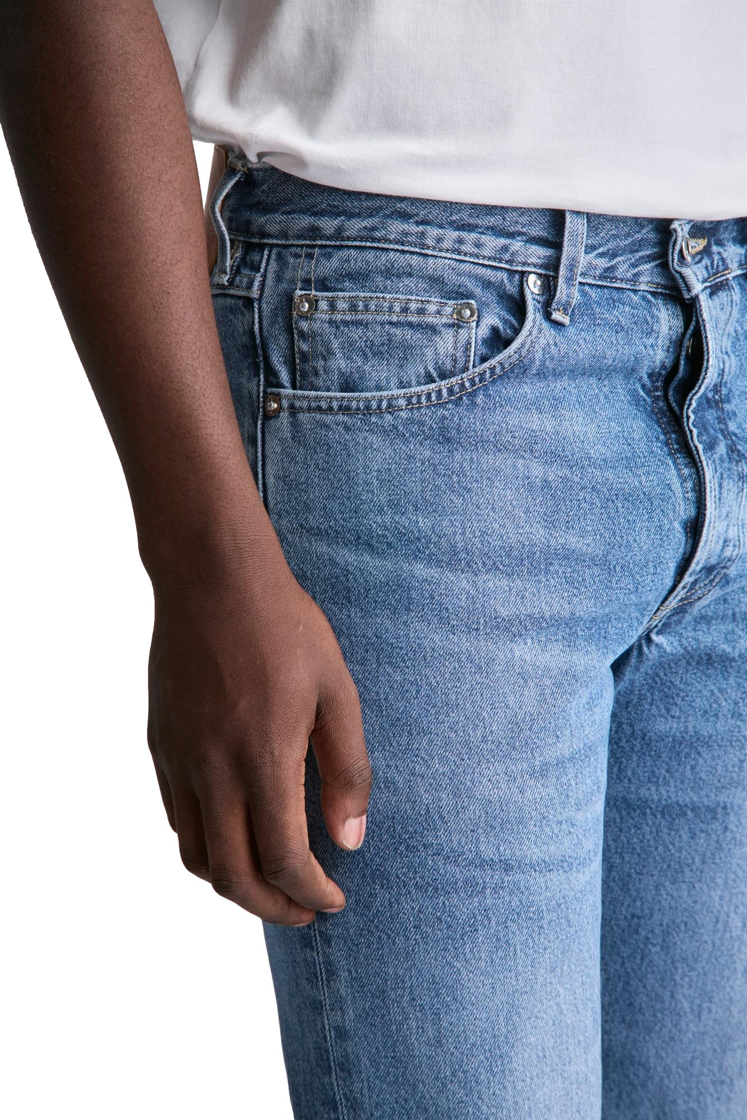 Livid Miko Japan nye blå jeans for kvinner, slim fit, med klassisk jeansdesign og synlige sømmer.