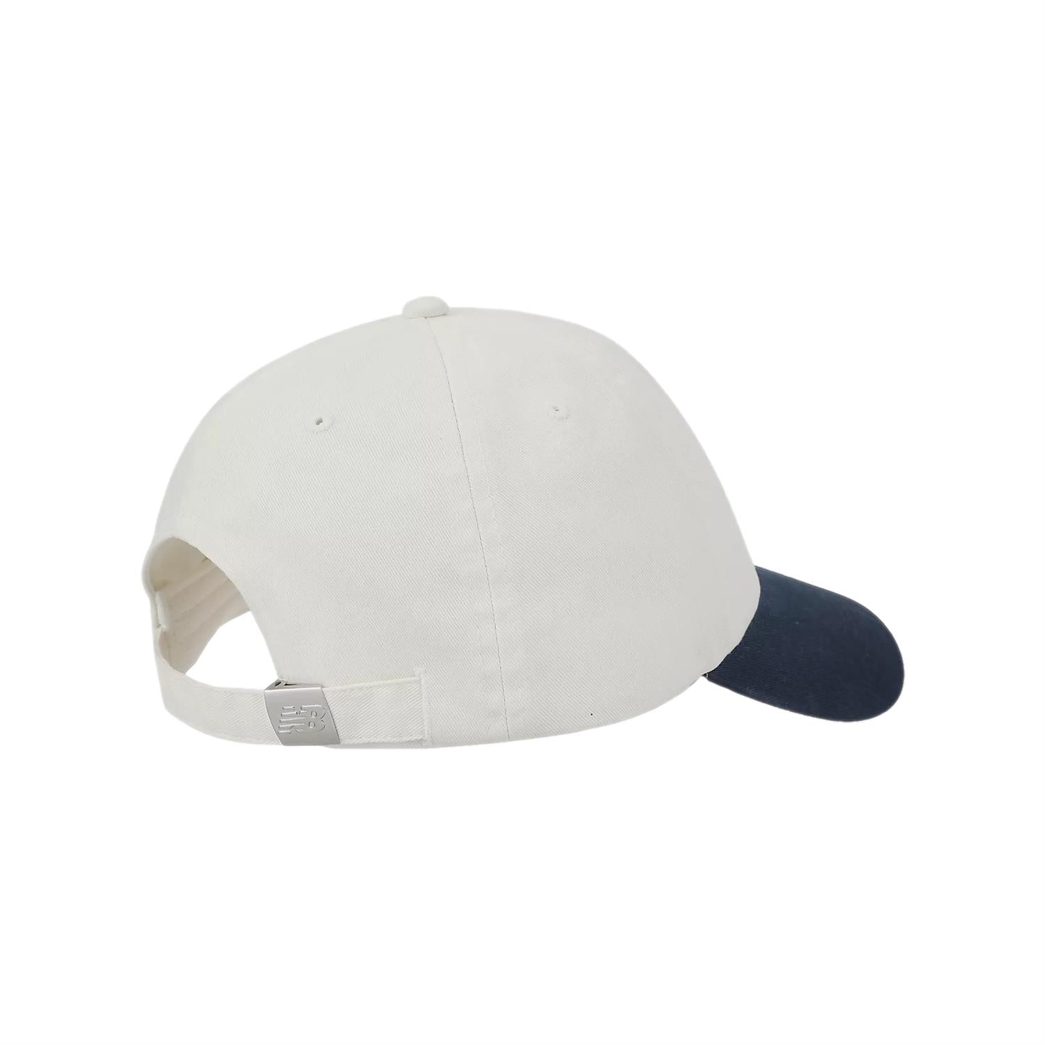 New Balance 6 Panel Flying NB Stacked Logo Hat Caps Hvit Og Mørkeblå - modostore.no