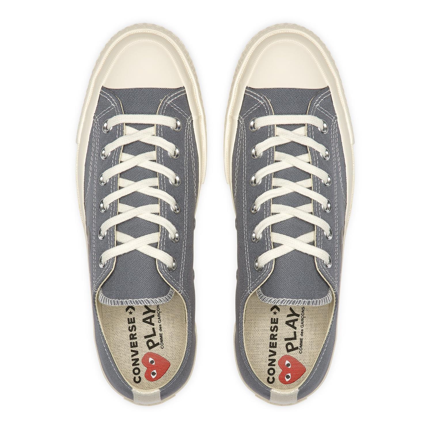 Comme des Garcons Play x Converse CDG Big Heart LOW Top Grey Sko Grå - modostore.no