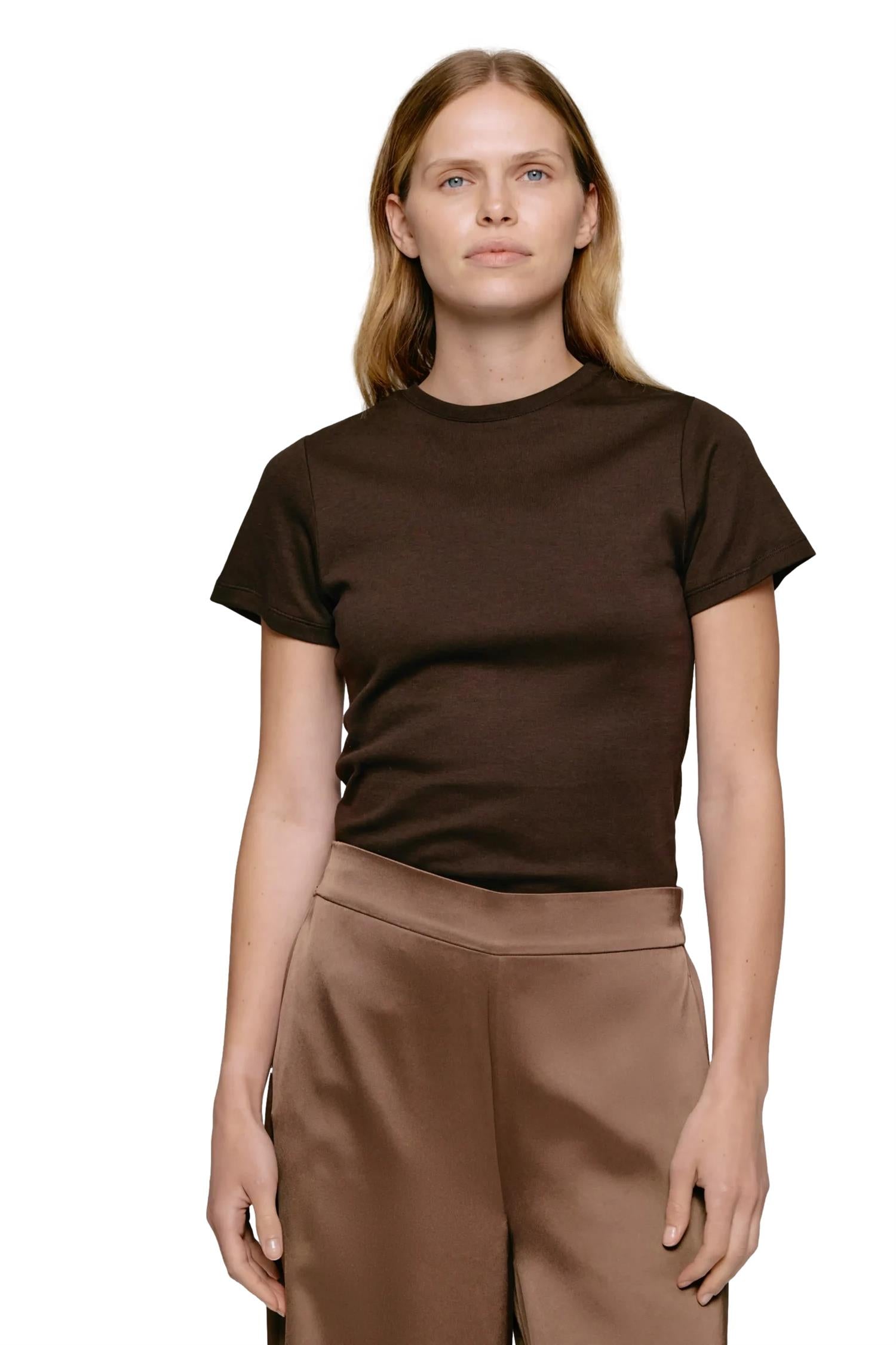 Julie Josephine Agnes Tee T-shirt Brun - modostore.no