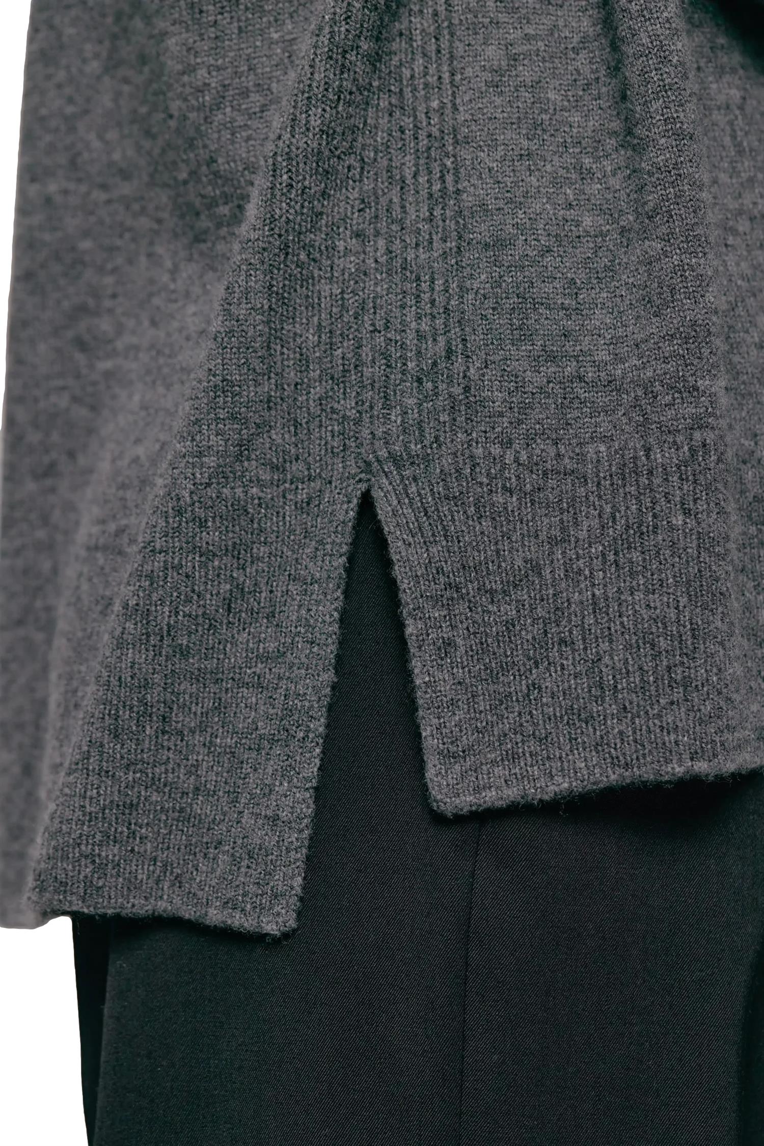 Julie Josephine Olava Sweater Genser Mørkegrå - modostore.no