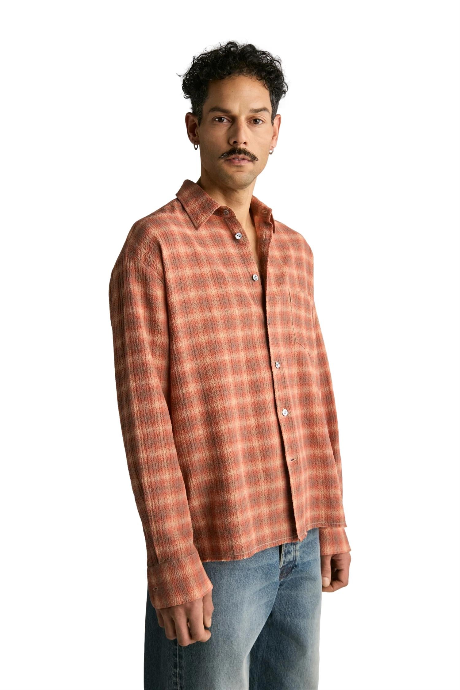 Oransje Livid Keen skjorte med mønster, langermet skjorte i mykt stoff med unikt design og farger.