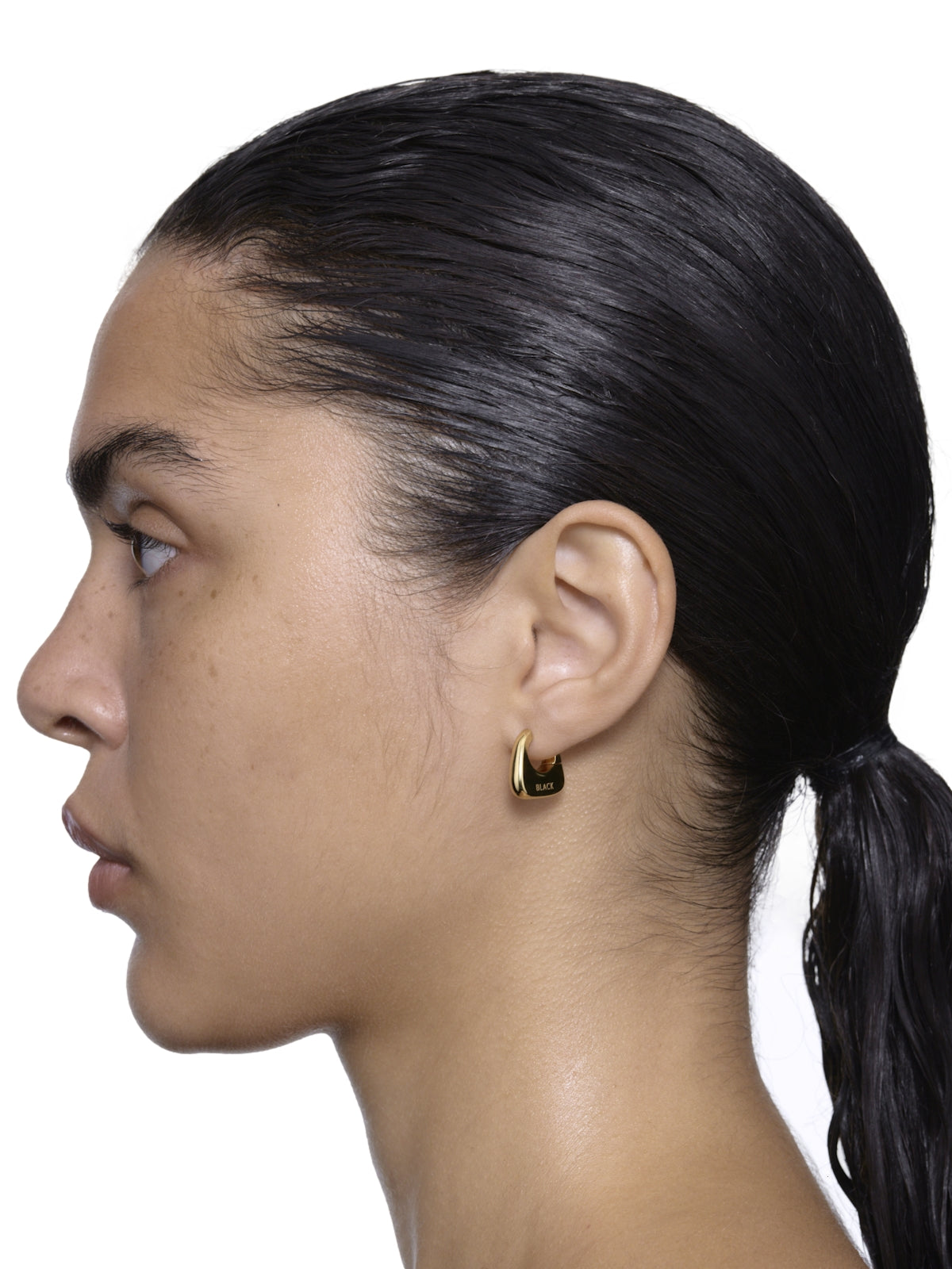 Maria Black Tote Earrings Small Pair Øredobber Gull - modostore.no