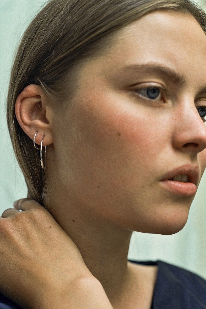 Maria Black Basic hoop earring M 16mm PAIR Øredobber Sølv - modostore.no