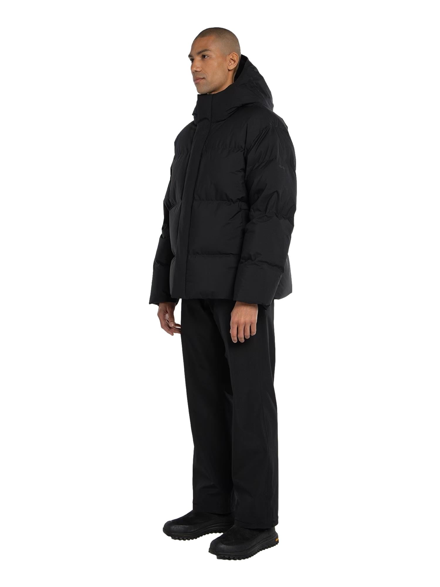 Blæst Grotli Down Jacket Jakke Sort - modostore.no