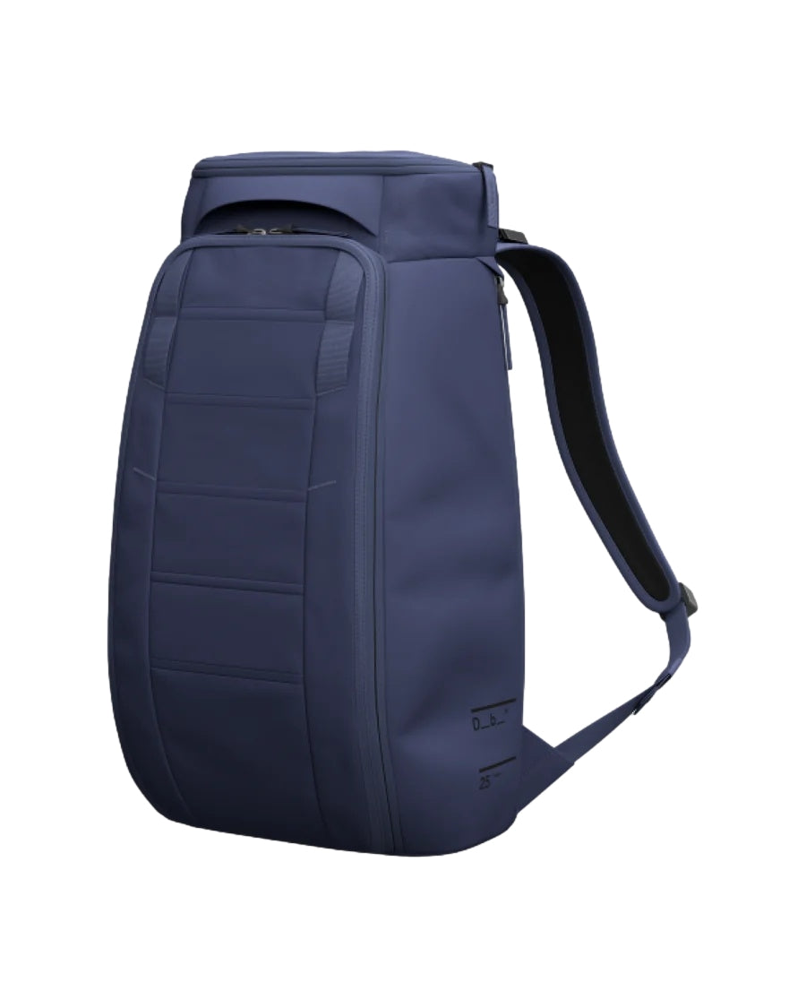 Douchebags DB Hugger Backpack 25L Blue Hour Sekk Mørkeblå - modostore.no