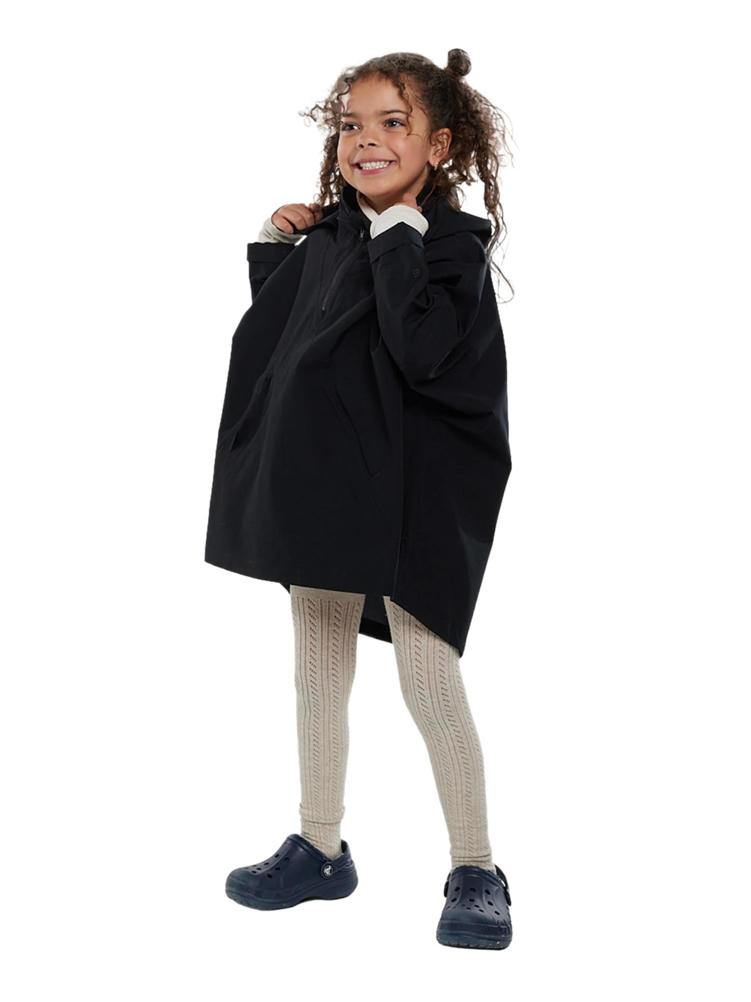 Blæst Aalesund Mini Poncho Black Jakke Sort - modostore.no