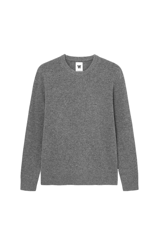 Grå Wood Wood WW Tal Crew Neck genser i bomull, vist på en modell med rund hals og komfortabel passform