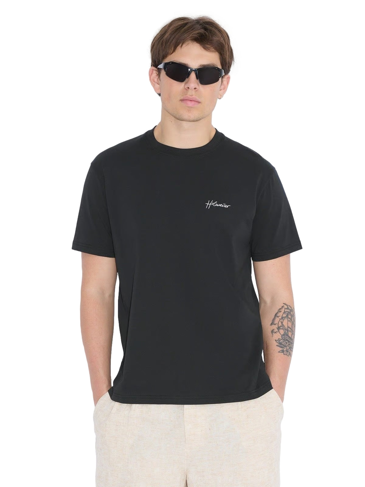 Holzweiler Tucker Embroidery Tee T-shirt Sort - modostore.no