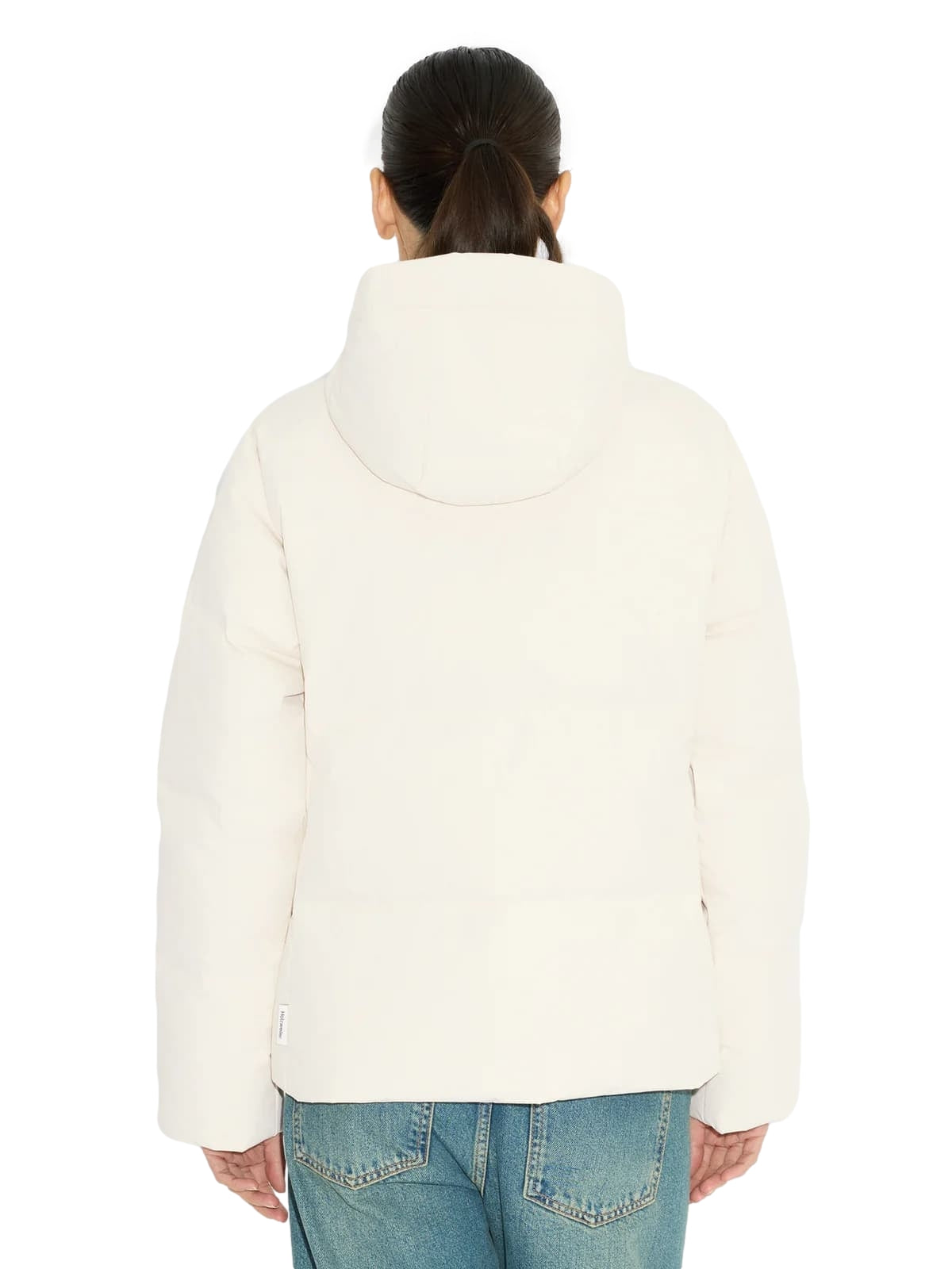 Holzweiler Besseggen Lt Short Jkt i ecru, lett jakke med kort design og myk tekstur, synlig foran.