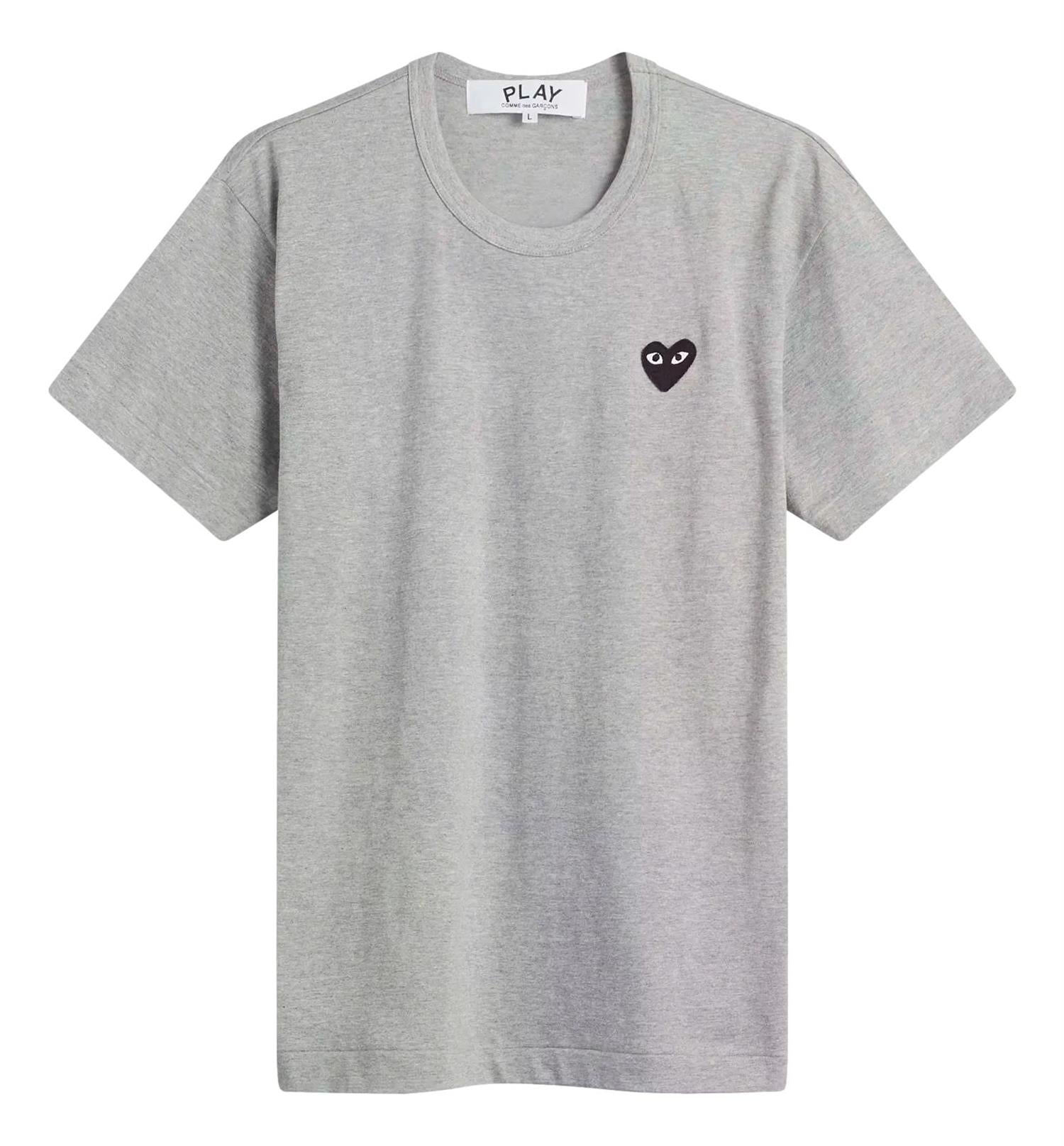 Sort Comme des Garcons Play T-skjorte med emblem, grå, bomullsstrikk, casual passform, synlig logo foran.