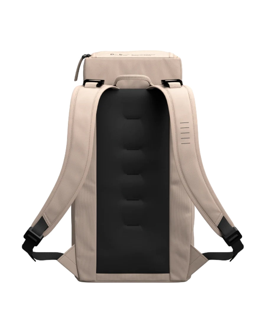 Douchebags DB Hugger Backpack 20L Fogbow Beige Sekk Beige - modostore.no