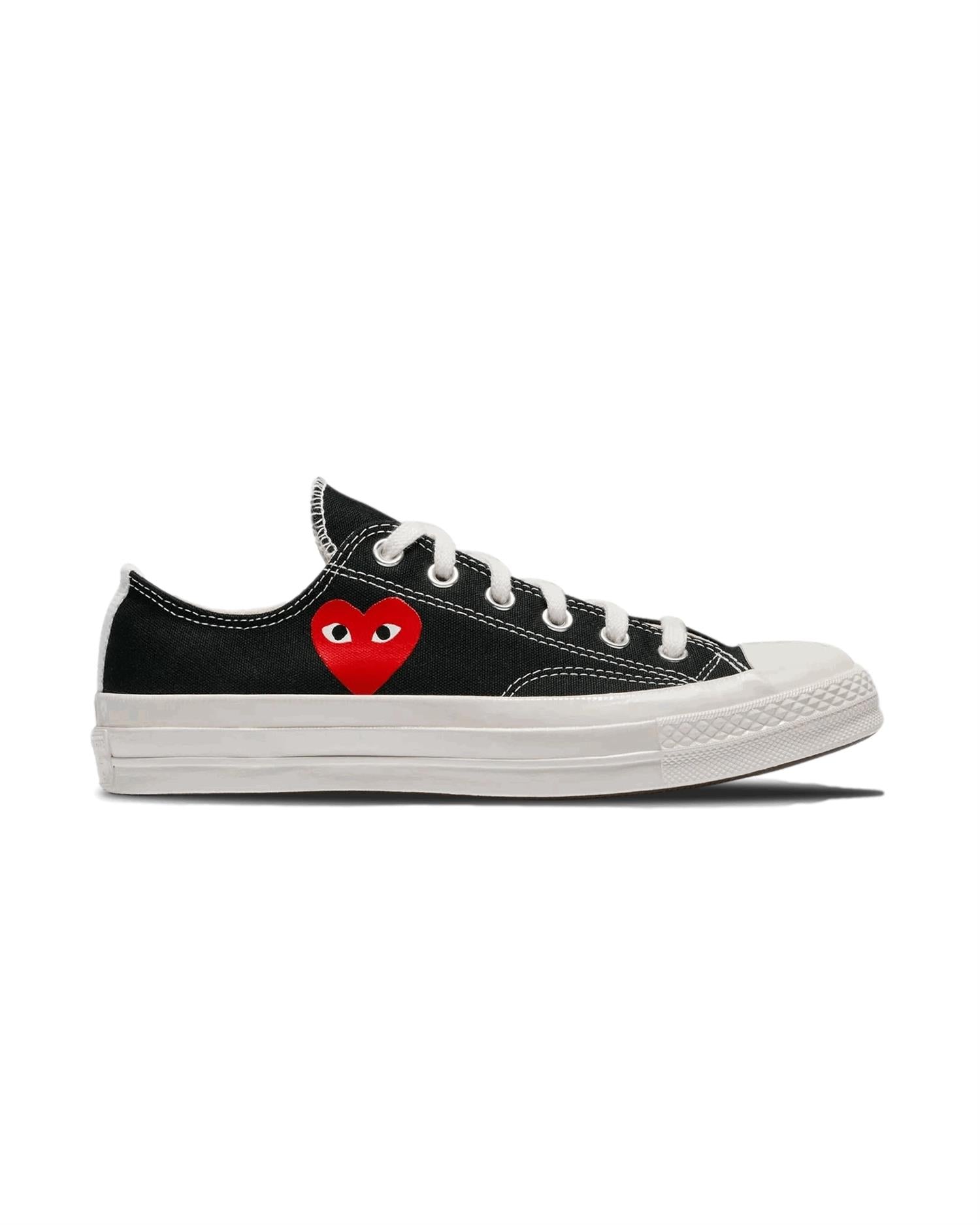 Comme des Garcons Play CT70 Small red heart LOW top Sko Sort - modostore.no