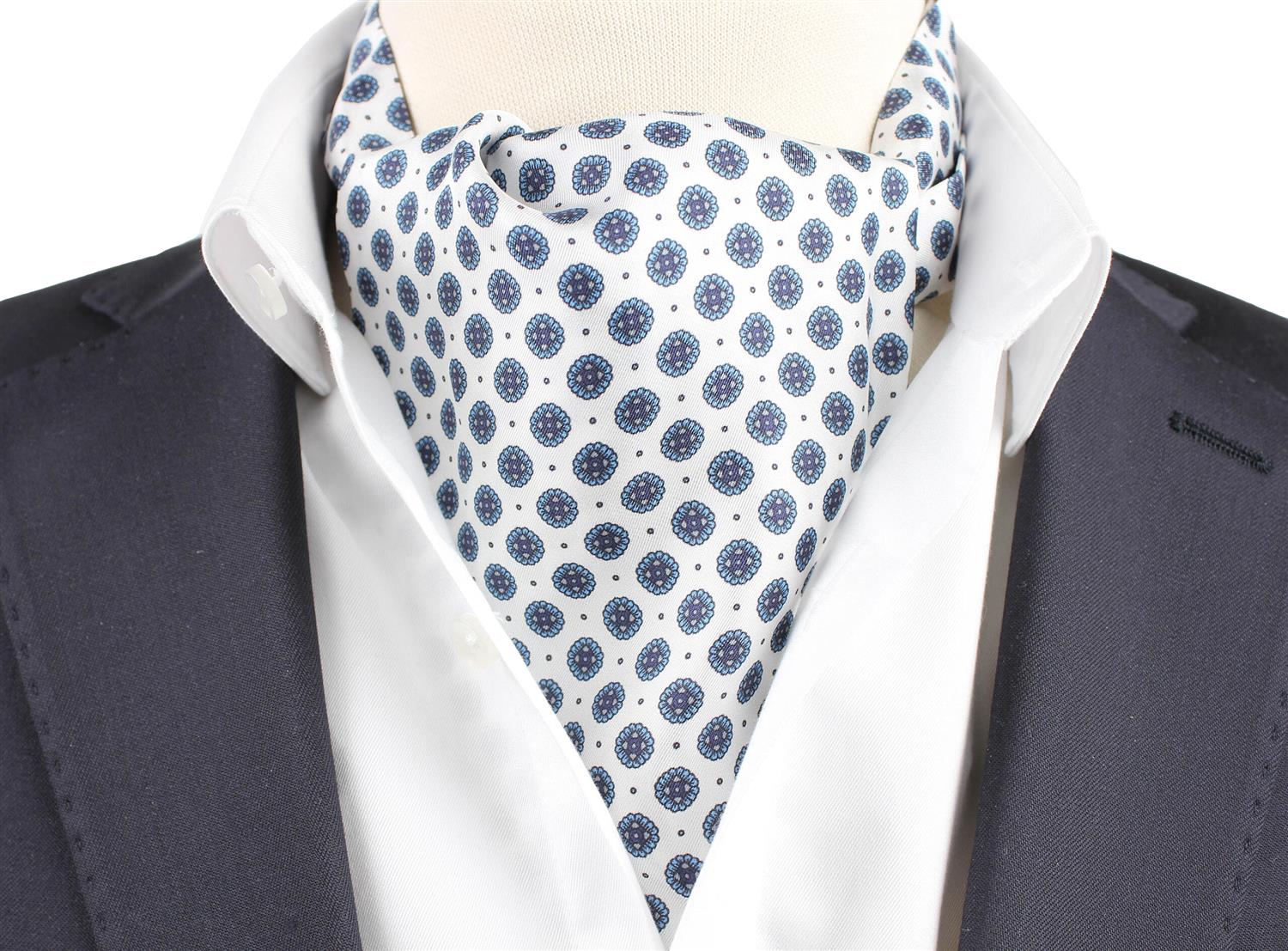 Manzini Montecristo Silk Ascot Slips Lyseblå - modostore.no