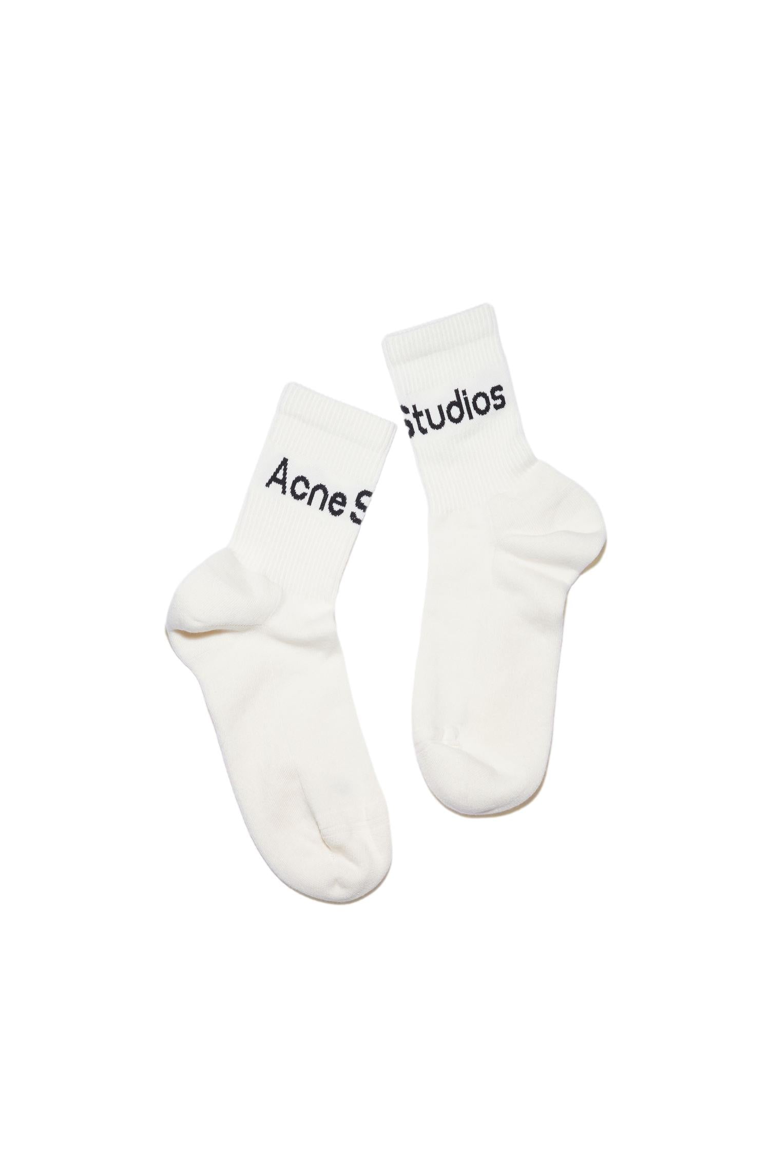 Acne Ribbed Logo Socks FN-UX-ACCS000078 Sokker Hvit Og Sort