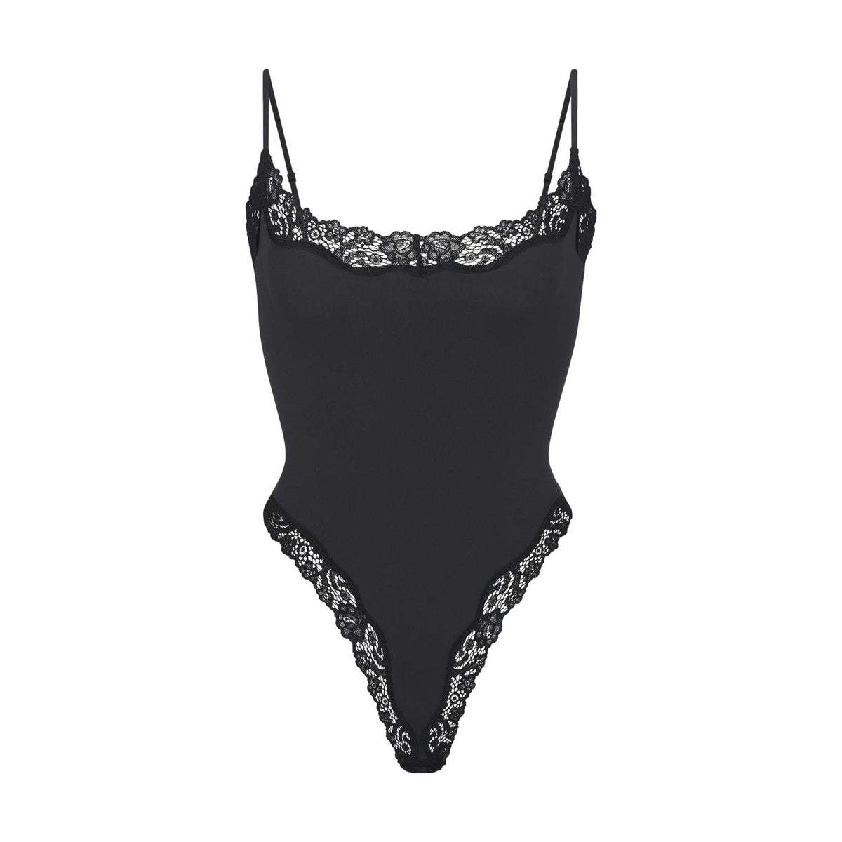 Sort SKIMS Fits Everybody Lace Cami Bodysuit i Onyx, komfortabel body med fin lace-Detalj, perfekt for hverdagsbruk.