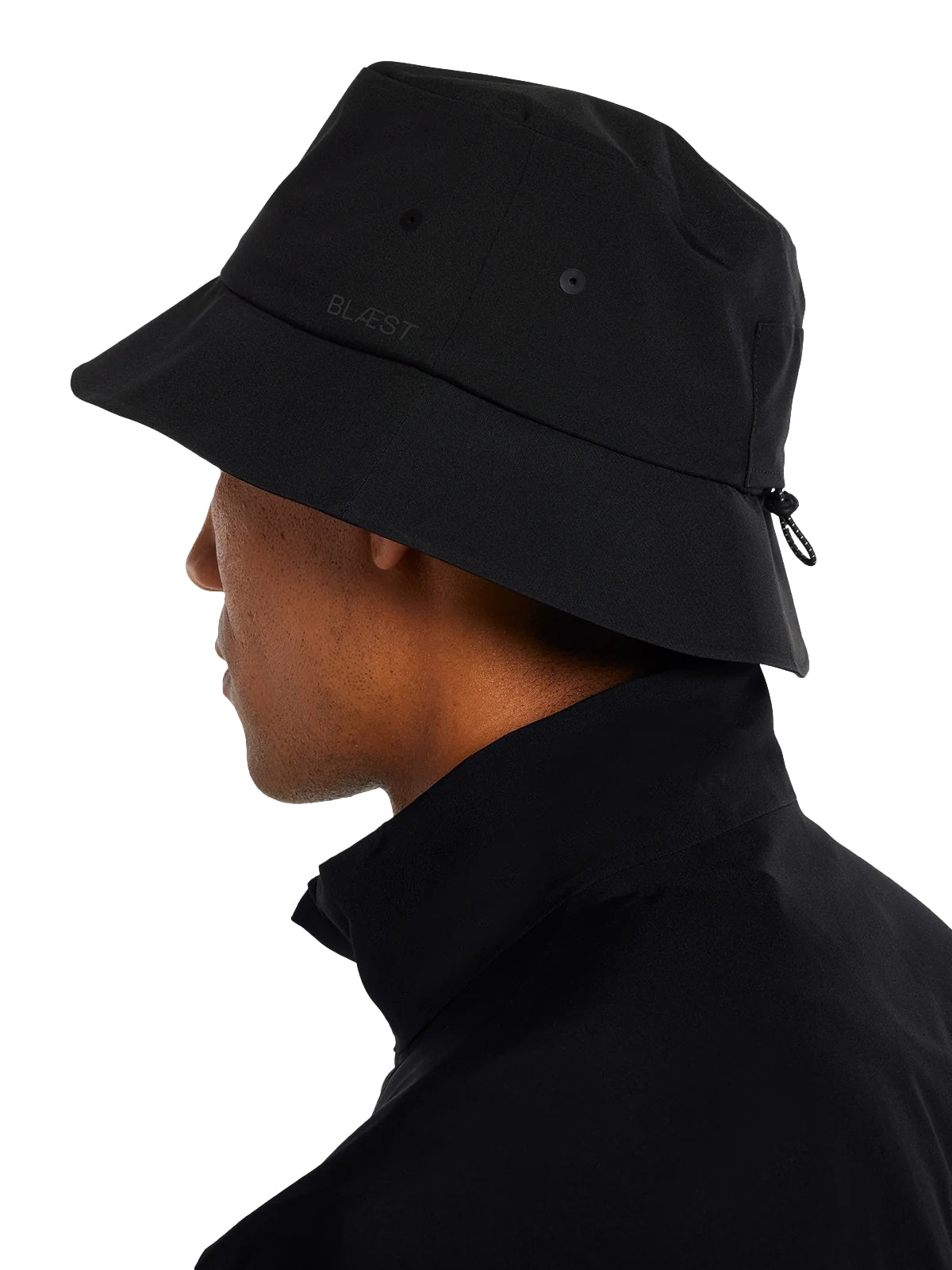 Blæst Øya Bucket Hat Bøttehatt Sort - modostore.no