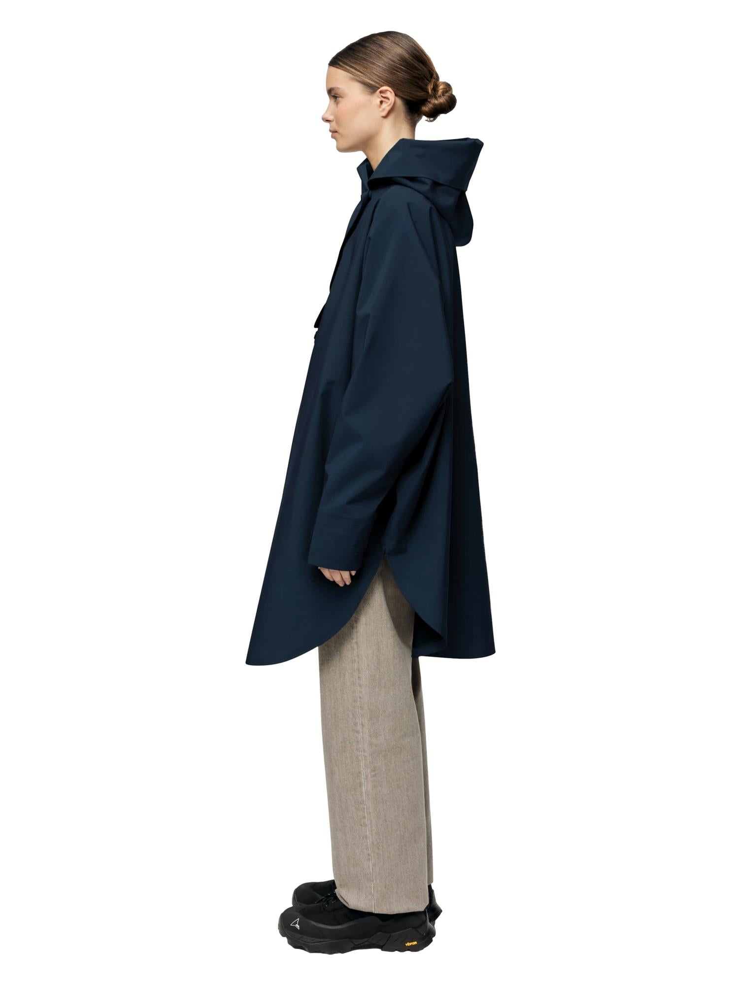 Blæst Bergen Poncho Dark Navy Jakke Mørkeblå