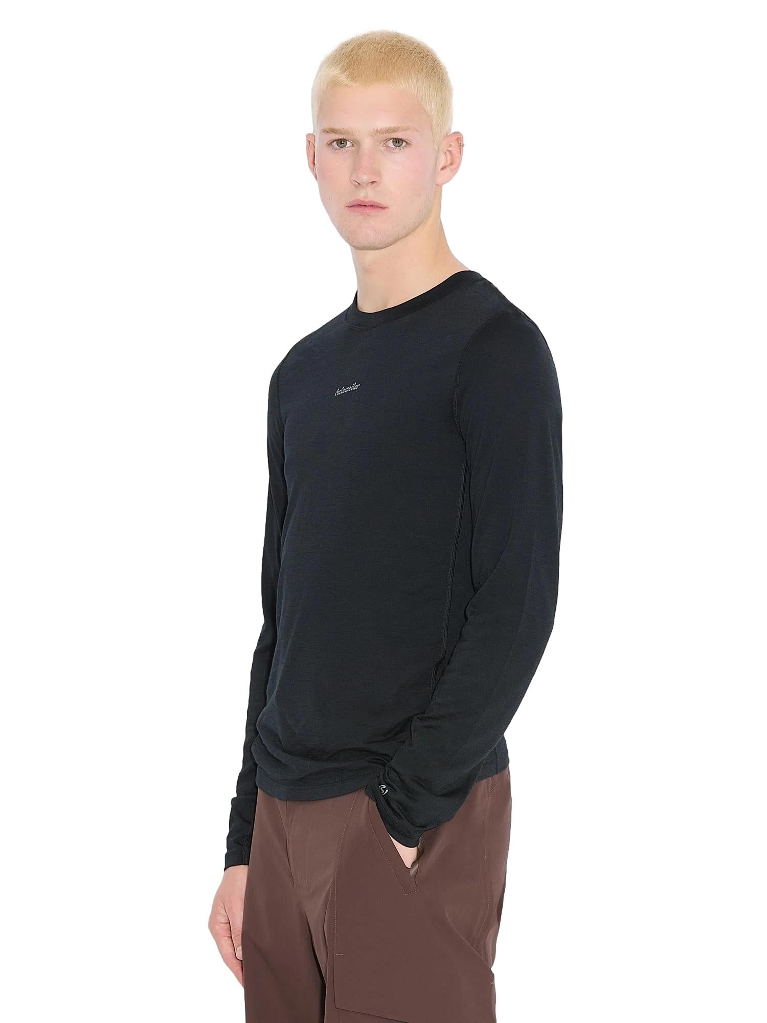 Holzweiler M Tryvann Top Ullundertøy Sort - modostore.no