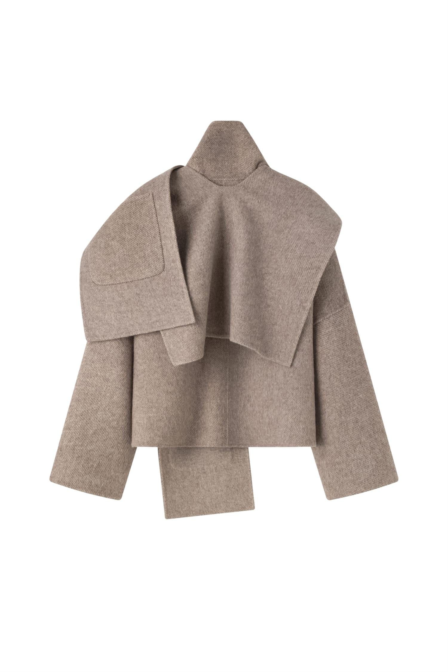 Viktoria Chan Atlas square cut coat Jakke Lysebrun - modostore.no