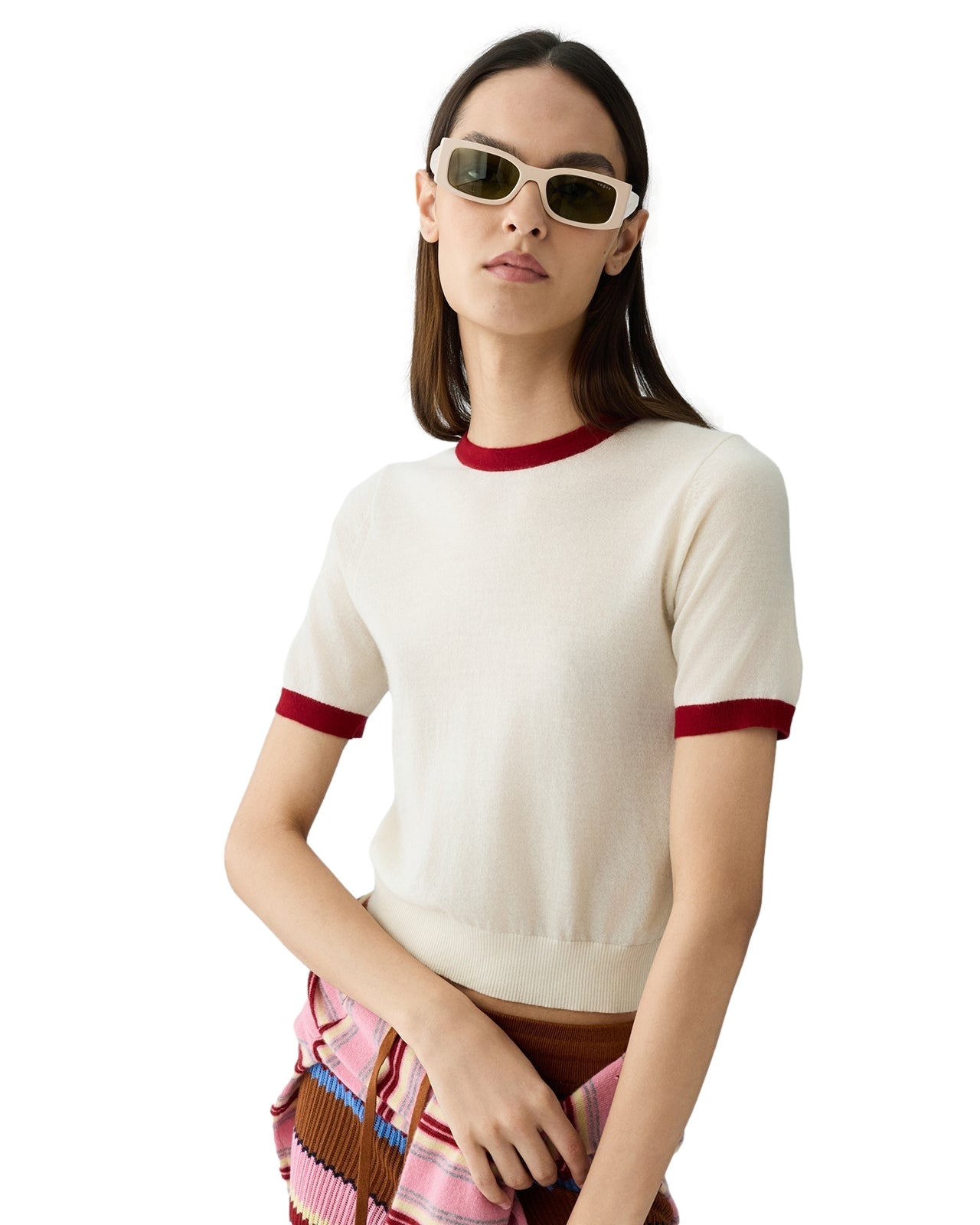 Luftig Guest In Residence Airy Ringer Tee i Off-White, kortermet topp med rund hals og avslappet passform.