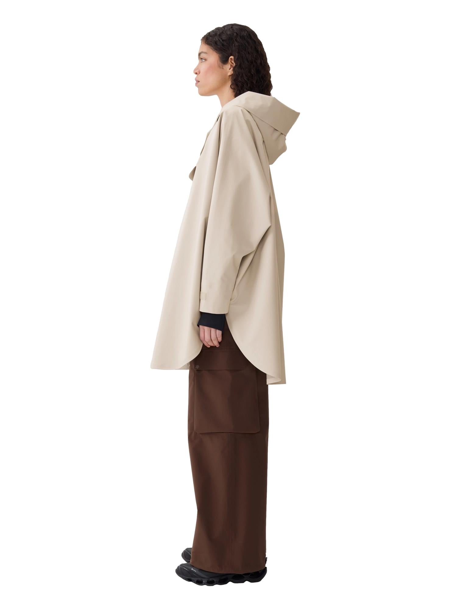 Blæst Bergen Poncho Beige Jakke Beige - modostore.no