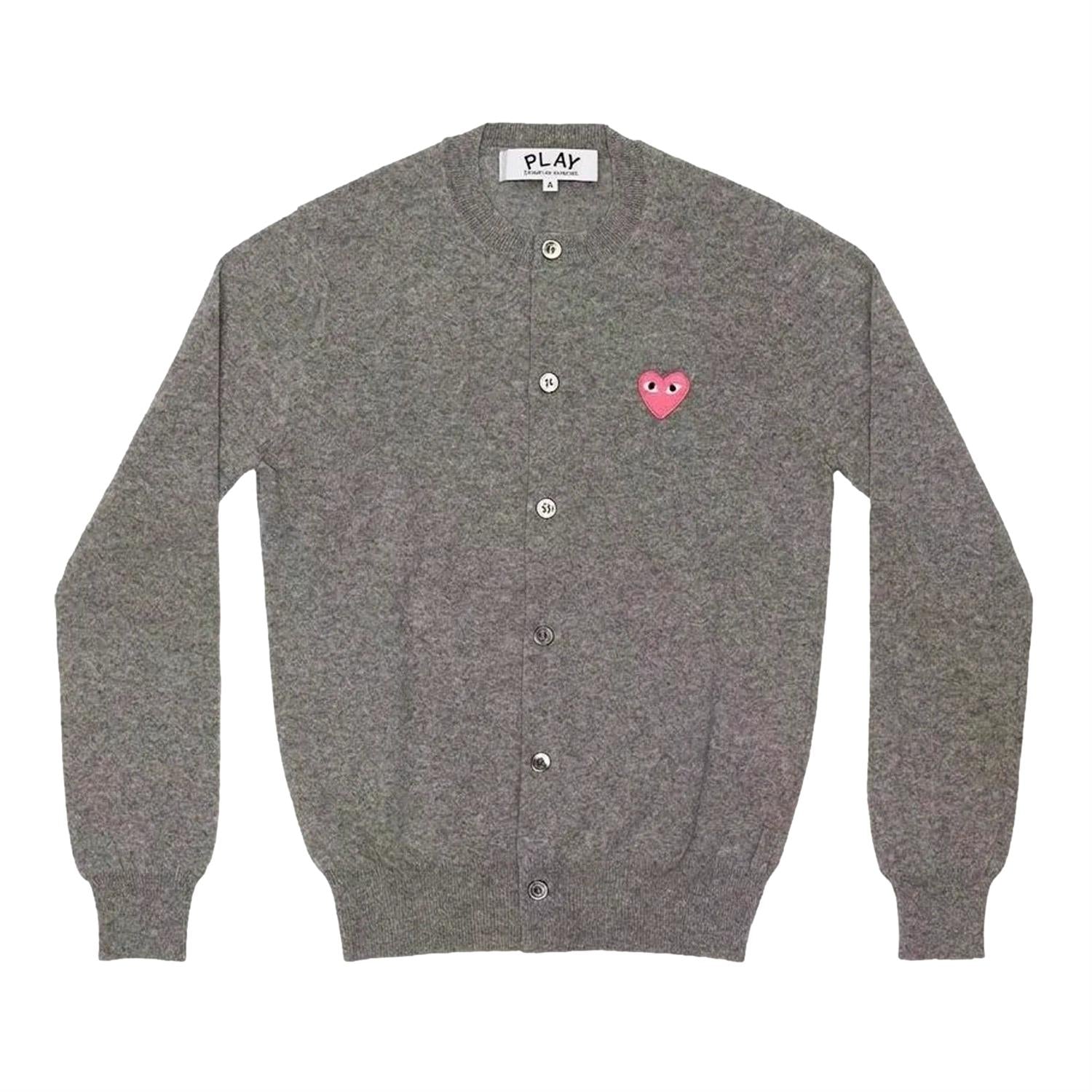 Comme des Garcons Play Round Neck Cardigan Pink Emblem Cardigan Lysegrå